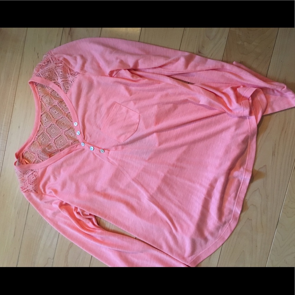 Coral long sleeved pocket shirt
